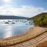 빌라 Luxury With A Swimming Pool Trget, Rasa - 23420